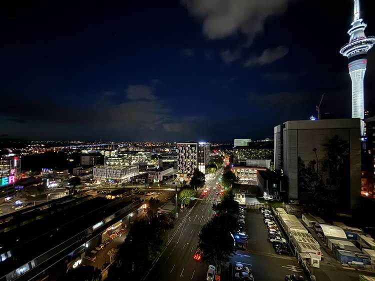 1128/72 Nelson Street Auckland Central_16