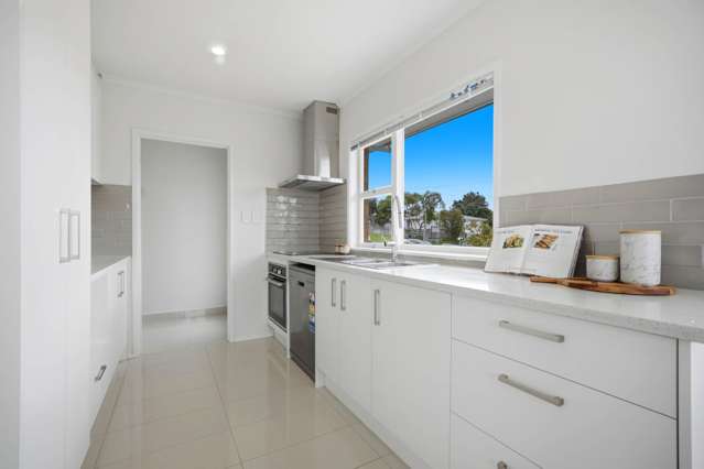 7 Bond Crescent Forrest Hill_4