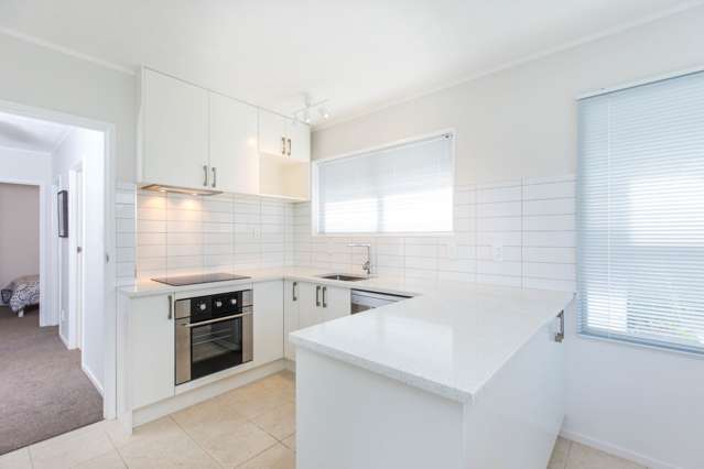 1/212 Edmonton Road Te Atatu South_4