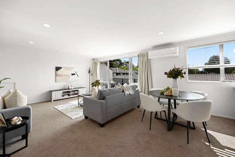 1/6 Page Place Hamilton East_5