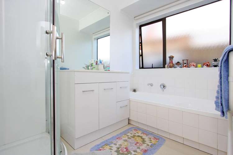 21 Earnslaw Crescent Clover Park_5