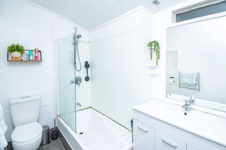 13 Dickson St Kaiti_27