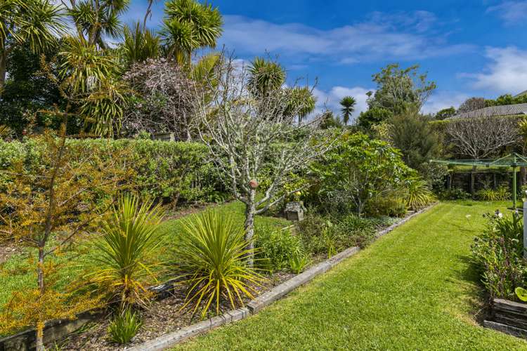 6 Grassfield Place Waimauku_19