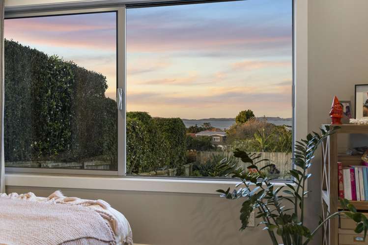 1 Karaka Road Beachlands_24