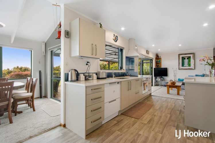 117 Athenree Road Athenree_5