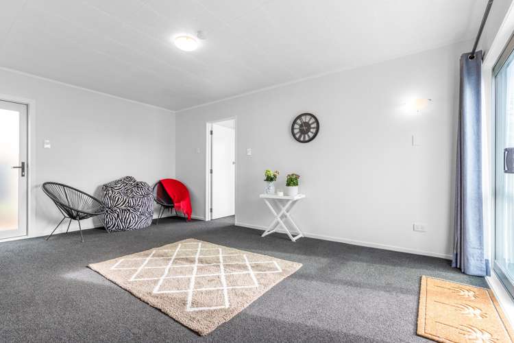 2 Muir Avenue Mangere Bridge_8