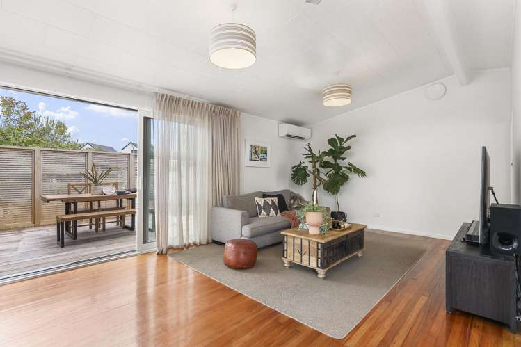 1/51 Flaxdale Street Birkdale_6