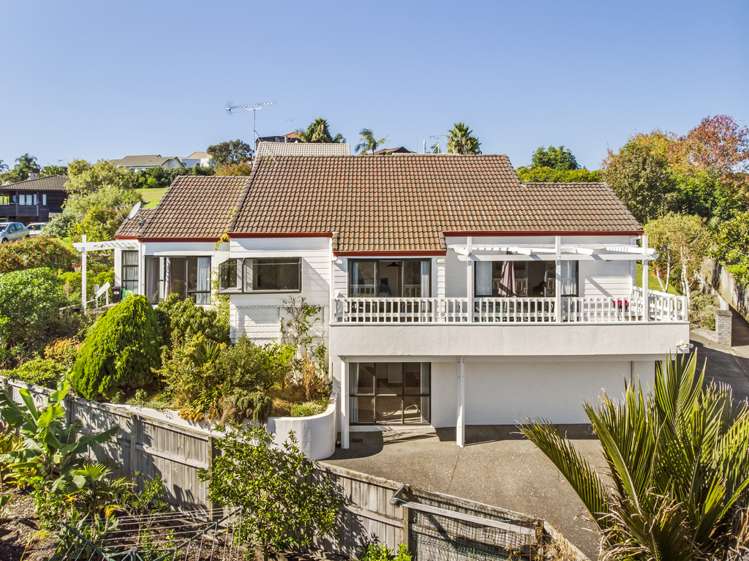 1/1039 Beach Road Torbay_2