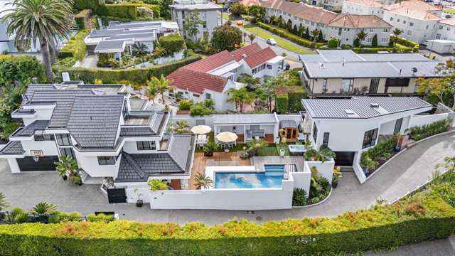Ultimate Beach Sanctuary - Home & Income
