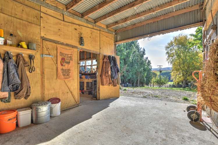 3126 Old Coach Road Clinton and Surrounds_23