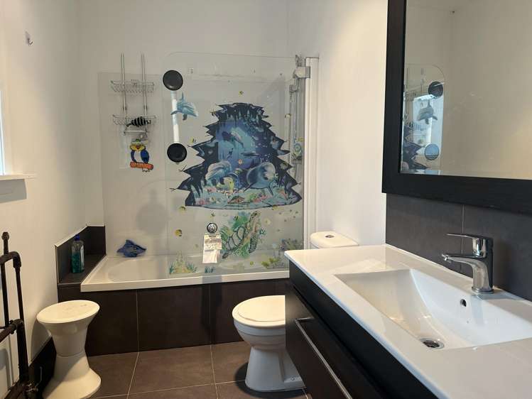 129 Hall Street Hokitika_8