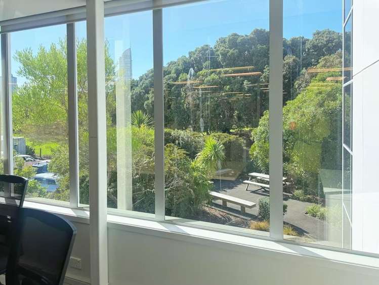 34 Barrys Point Road Takapuna_1