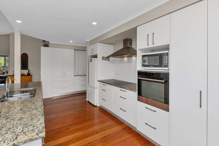 9 Paradise Point Place One Tree Point_9