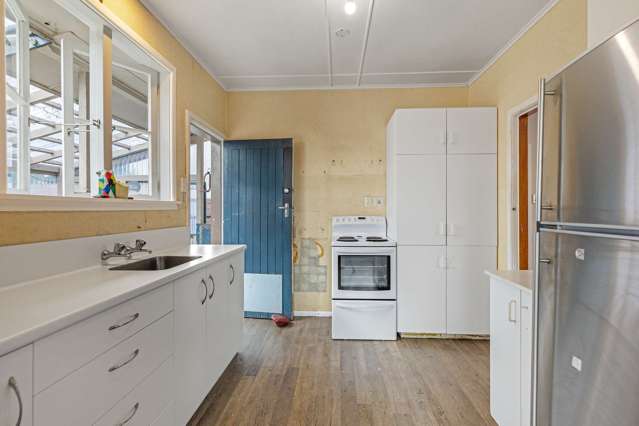 54 Parker Avenue Levin_4