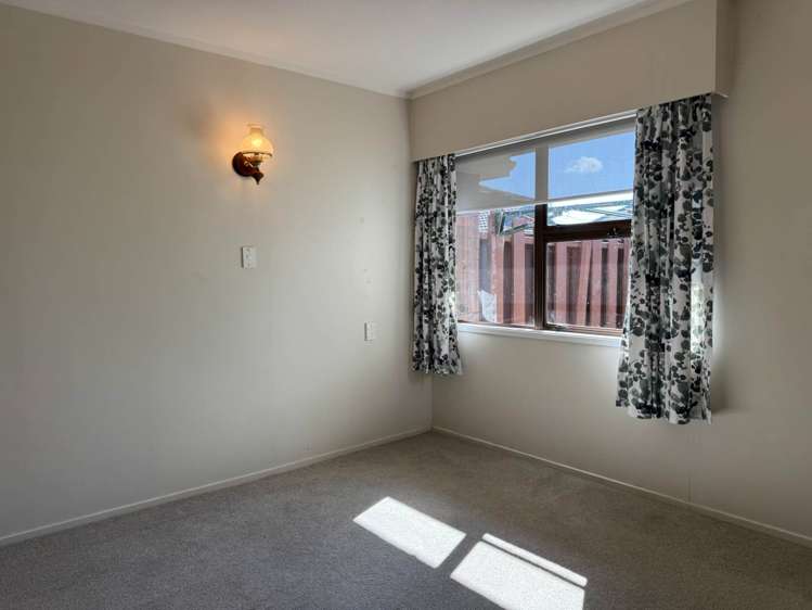 12/14 New Windsor Road Avondale_10