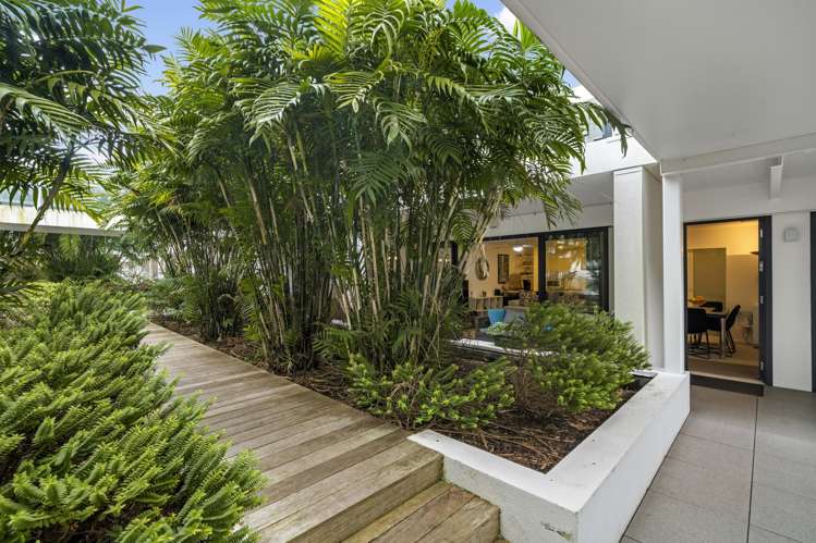 49/8 Thompson Park Road Mount Wellington_2