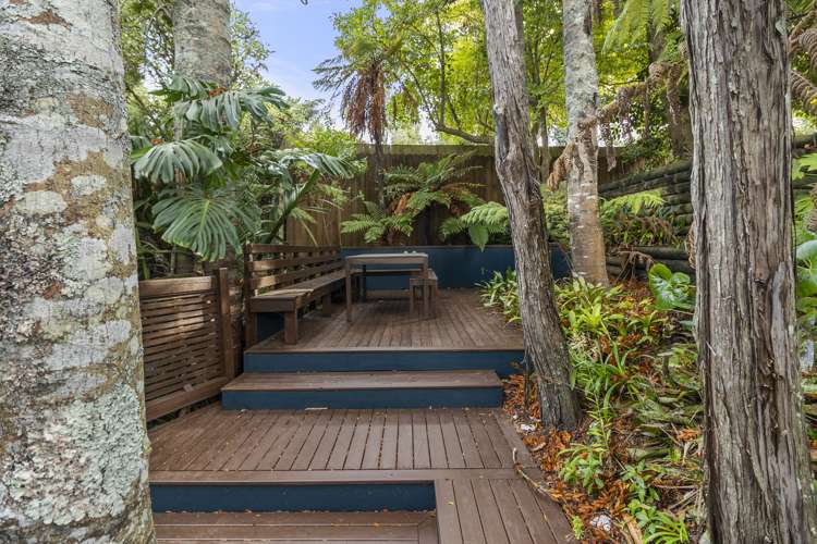 196 Godley Road Titirangi_13