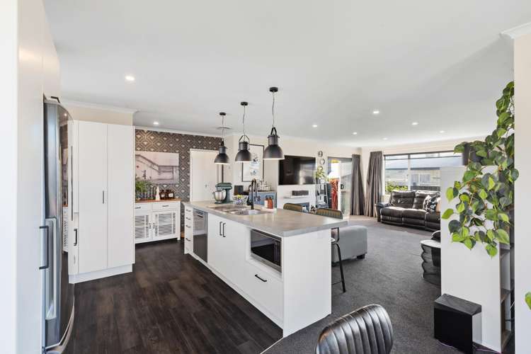 16 Lockhart Avenue Milson_14