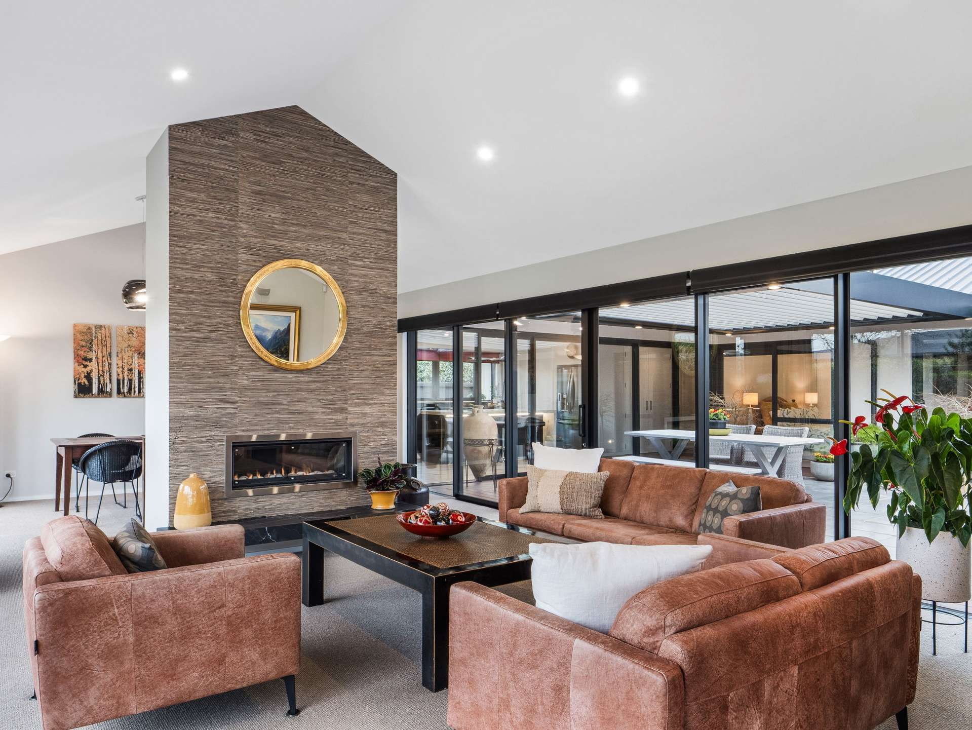 24 Carnaveron Drive Lincoln_0