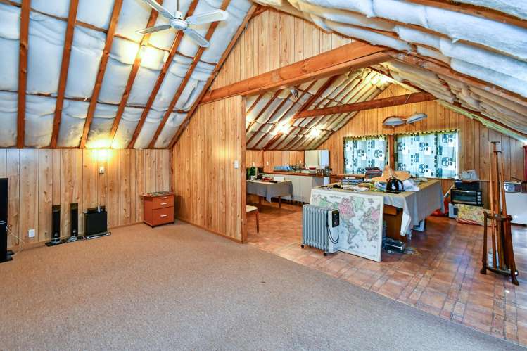 6 Martingale Drive Kingseat_11