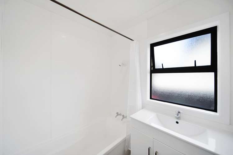 2/28 Christmas Road Manurewa_10