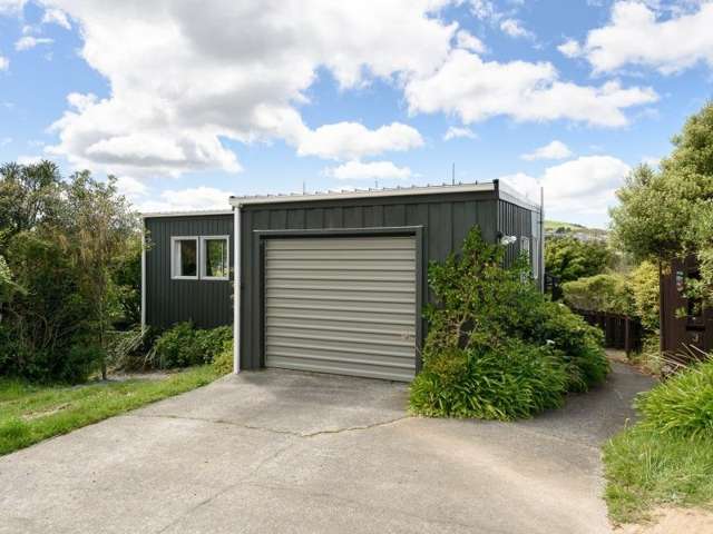 3 Hillview Crescent Paparangi_1