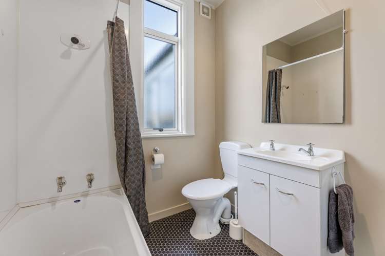 183 Bay View Road South Dunedin_14