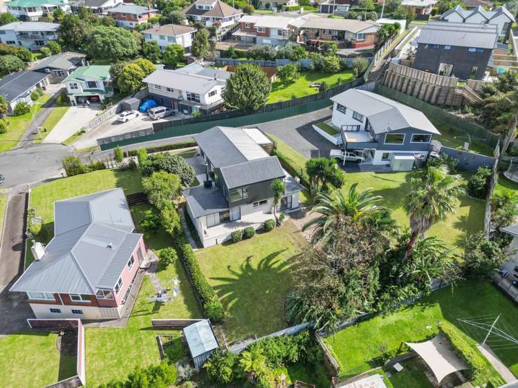 21 Highfield Crescent Brookfield_15