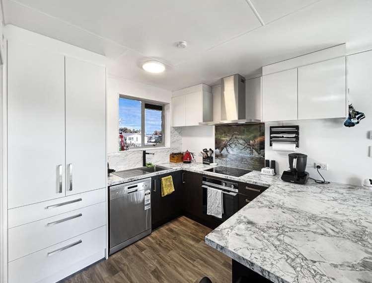 64 Dunbeath Crescent 10550_1