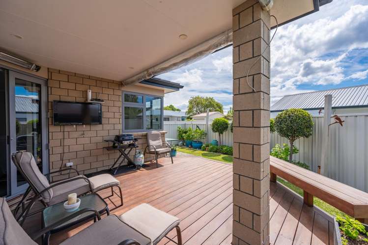 1240A Louie Street Parkvale_14