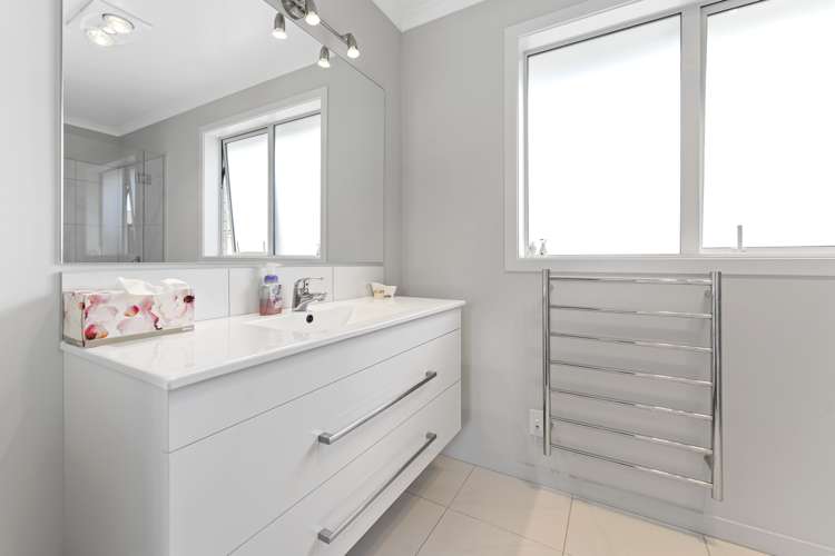 17 Briar Crescent Alexandra_11