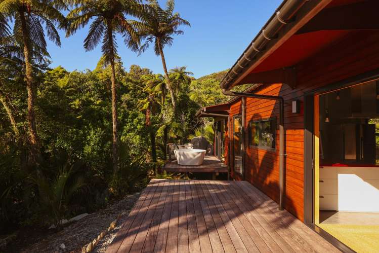 8 Hartmount Place Punakaiki_11