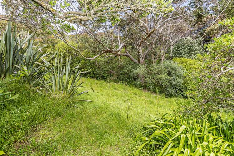 13 De Castro Place Titahi Bay_31