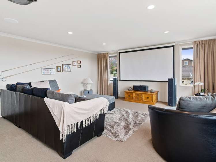 7 Hayward Rise Owhata_13