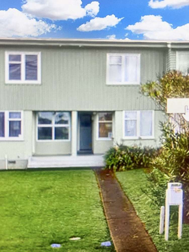 22 Devon Crescent 10985_0