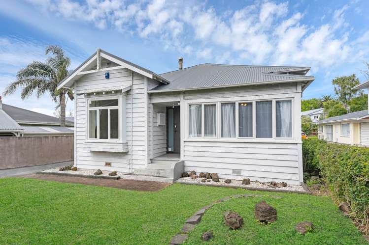 802 New North Road_3