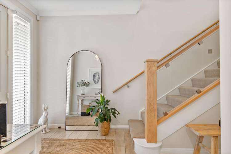 2 Glen Bridge Lane Harewood_4