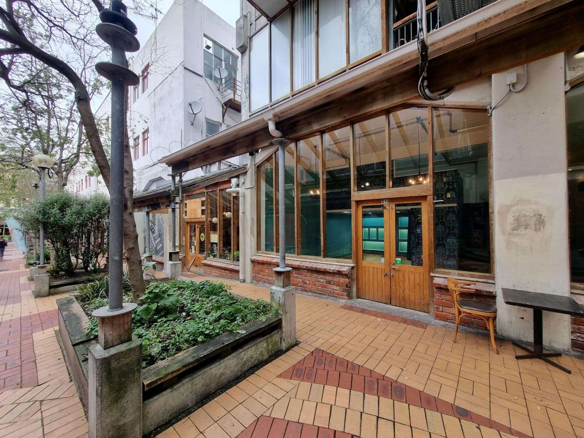 Left Bank/213 Cuba Street Te Aro_0