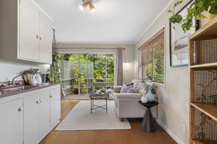 4 Coulthard Terrace Opaheke_13