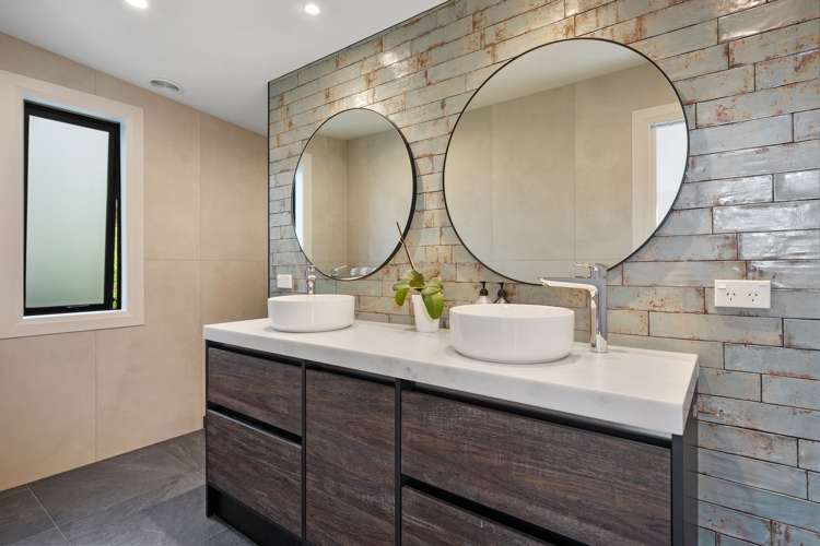 987 Peak Road Helensville_13