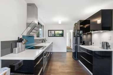 2/11 Moana Street_4