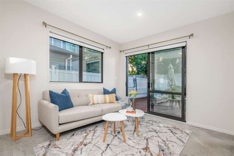 22 Thomas Rielly Avenue Hobsonville_12