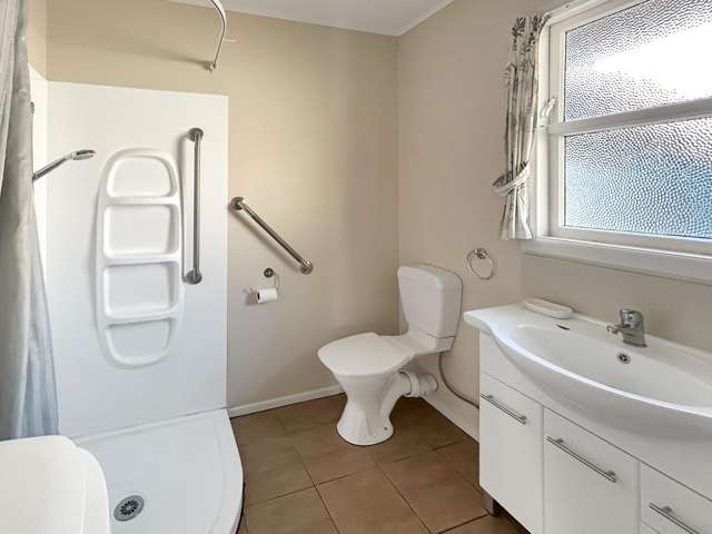 18 Oak Place 11139_4
