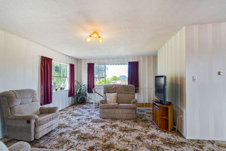 2/5 Salford Avenue Redwood_6