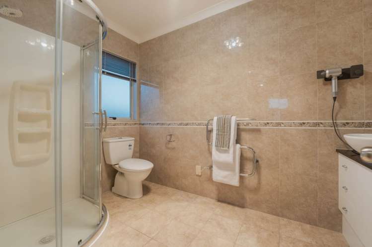 4 Chard Place Mission Heights_21