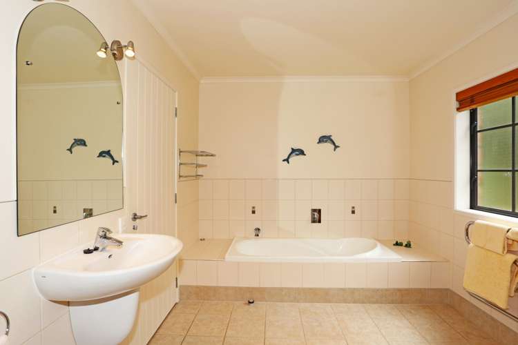 24 Lauren Grove Papakura_14