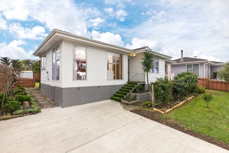 15 Kelman Road Kelston_8