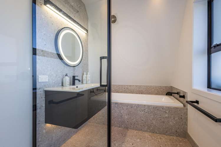 21 Findlay Street National Park_20