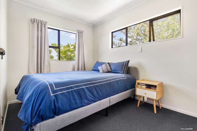 37 Glengarry Road Glen Eden_6