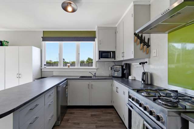 227 & 229 Bain Street Clifton_4